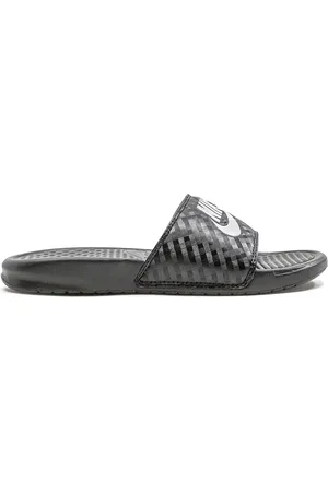 Nike Benassi JDI sneakers