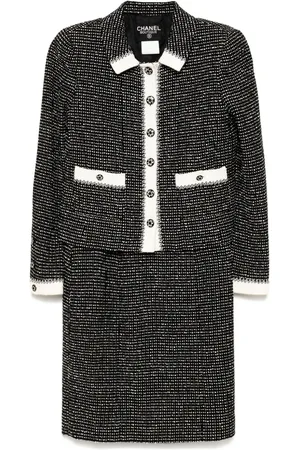 CHANEL 1996 skirt suit