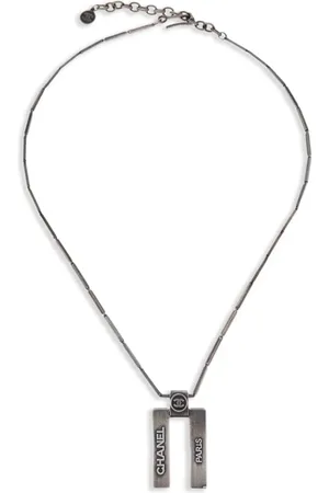 CHANEL 1999 logo-plate necklace