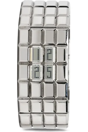 CHANEL 2003 pre-owned Chocolate 24mm