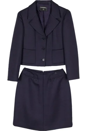 CHANEL 2001 striped wool-blend skirt suit