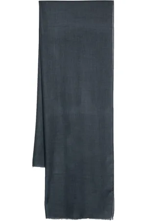 D4.0 Fringed scarf