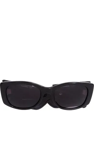 CHANEL 2000s oval-frame diamond-quilted sunglasses