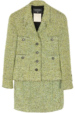 CHANEL 1990s single-breasted bouclé suit