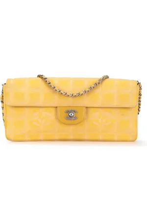 CHANEL 2002-2003 New Travel Line Nylon East West Flap shoulder bag