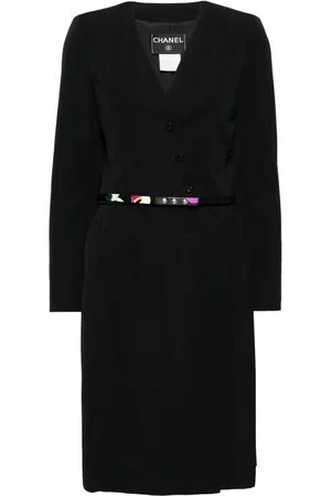 CHANEL 2000 single breasted skirt suit
