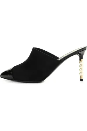 CHANEL Faux-pearl heels mules
