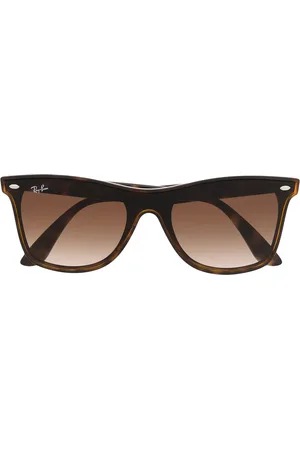 Ray-Ban Wayfarer tortoiseshell sunglasses