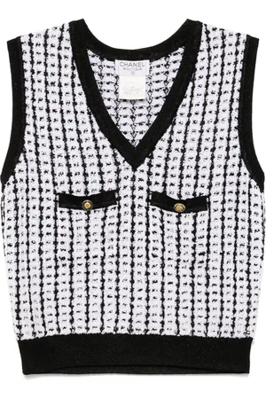 CHANEL 1997 sleeveless vest sweater top