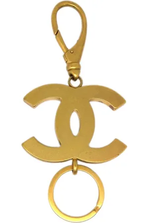CHANEL 2003 logo-charm keyholder