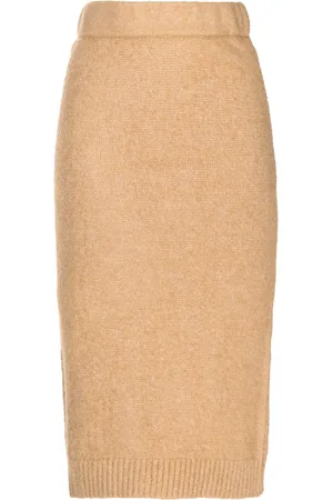 LOVEBIRDS High-waist knitted skirt