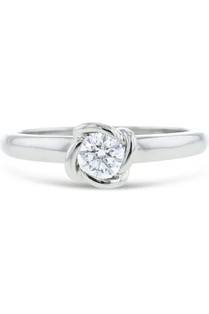 Fred Pre-owned platinum Fleur Céleste solitaire diamond ring