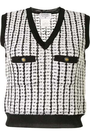 CHANEL 1997 bouclé knitted vest