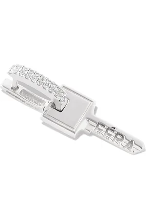 Eera 18kt white gold Key Drop diamond earring