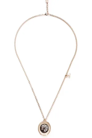 CHANEL 2021 rhinestone-embellished oval pendant necklace