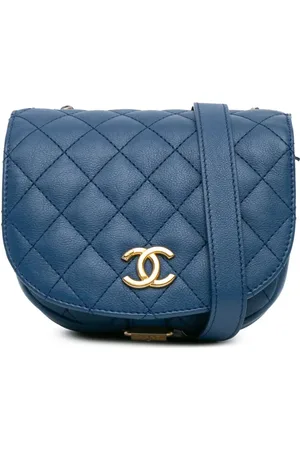 CHANEL 2018-2019 Quilted Grained Calfskin Casual Trip Messenger crossbody bag