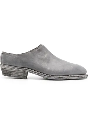 GUIDI Grained leather mules