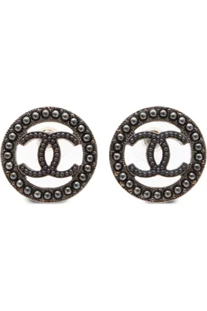 CHANEL 2017 CC earrings