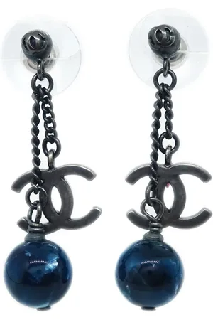CHANEL 2010 CC earrings
