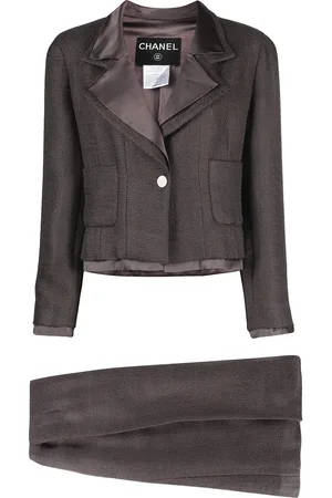 CHANEL 1999 single-breasted skirt suit