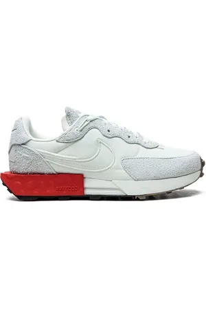 Nike Fontanka Waffle low-top sneakers