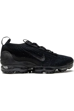 Nike Air Vapormax 2021 Flyknit "Triple " sneakers