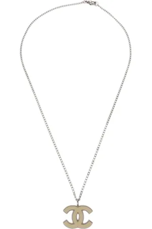 CHANEL 2006 CC-pendant necklace