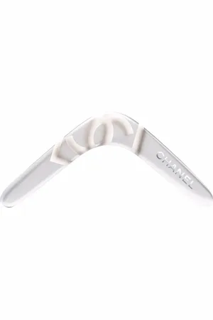 CHANEL 2017 CC logo boomerang