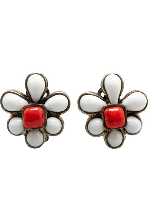 CHANEL 1996 Plated Gripoix Flower Clip On Earrings costume earrings