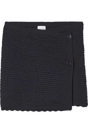 Closed Crochet mini skirt
