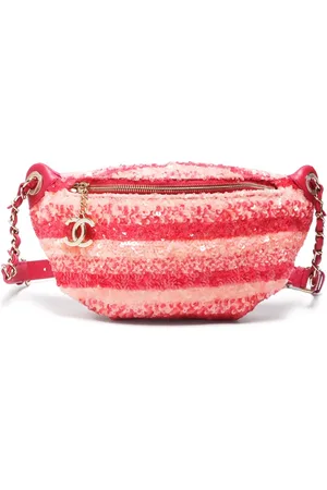 CHANEL 2018-2019 sequin-embellished belt bag