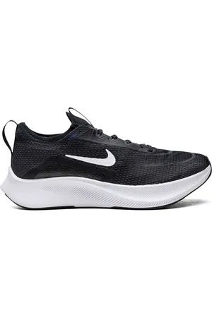Nike Zoom Fly 4 sneakers