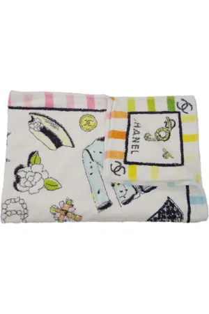 CHANEL 1990-2000s Icon-print beach towel