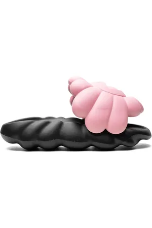 TAKASHI MURAKAMI Ohana Full-Bloom "Black/ " slides