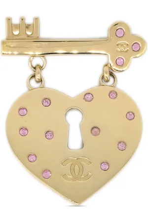 CHANEL 2002 heart rhinestone brooch
