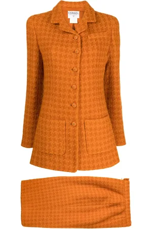 CHANEL 1995 tweed skirt suit