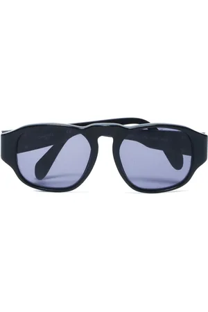 CHANEL 2000s CC sunglasses