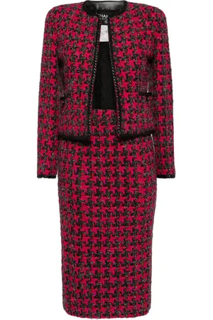 CHANEL 1994 tweed skirt suit