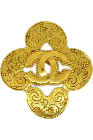 CHANEL 1996 CC Flower brooch