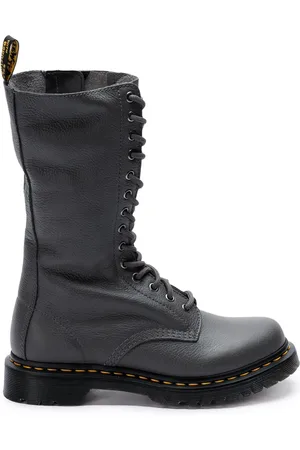 Dr. Martens 1B99 boots