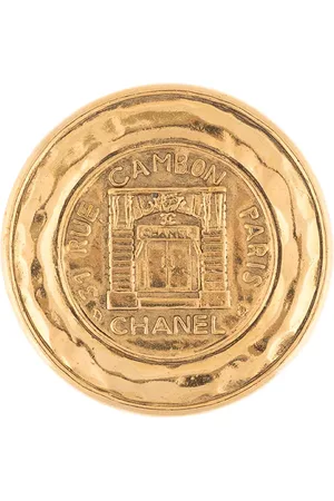 CHANEL 1990s Rue Cambon medallion brooch