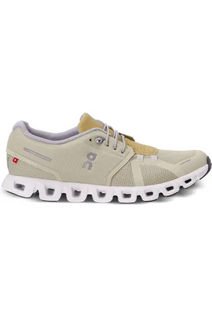 On Running Cloud 5 panelled sneakers