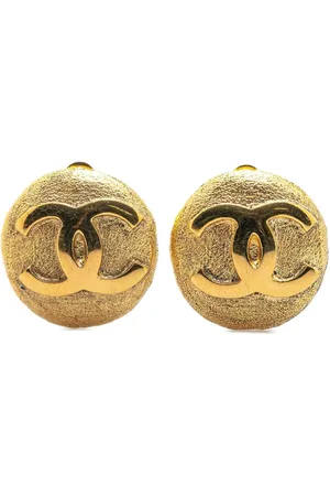CHANEL 1980-1990 Plated CC Round Clip On Earrings costume earrings
