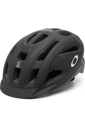 Oakley ARO3 All Road helmet