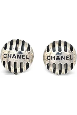 CHANEL 1999 CC clip-on earrings