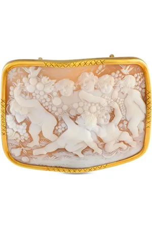 LB Exclusive 18K yellow Cameo Di Bambino brooch