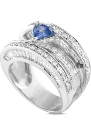 LB Exclusive 18K white gold diamond and sapphire ring