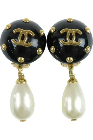 CHANEL 1996 CC Resin Dangling Faux Pearl Clip on Earrings costume earrings