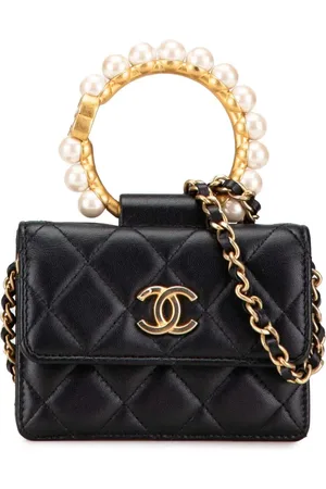 CHANEL 2021 Quilted Lambskin Pearl Crown Clutch On Chain satchel