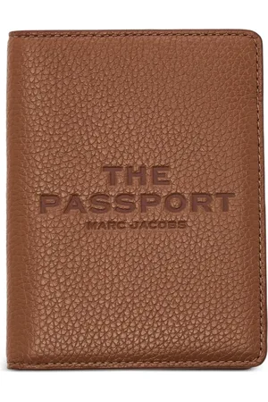 Marc Jacobs The Leather Passport Case